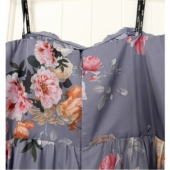 City Chic Florence Whimsy Maxi Dress - Picture 5 of 9